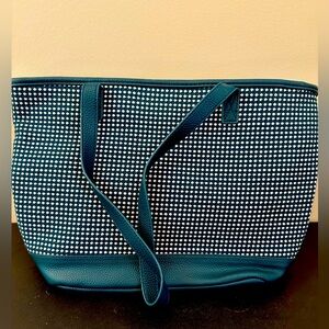 Beautiful jade green purse! Great condition!